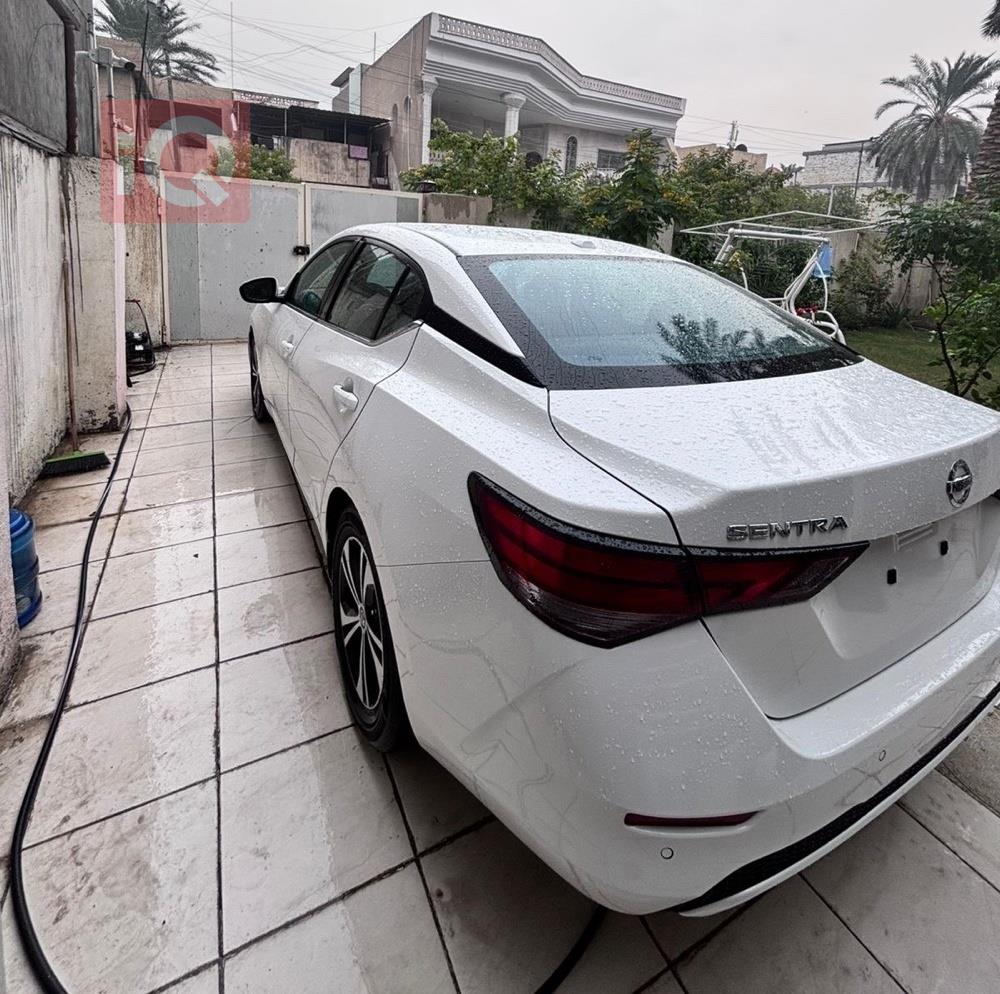 نيسان سنترا